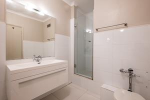 To Let 3 Bedroom Property for Rent in Sea Point Western Cape